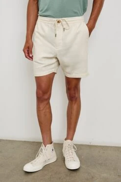 Rails 13 RAILS ARCHER 6" SHORT - ECRU