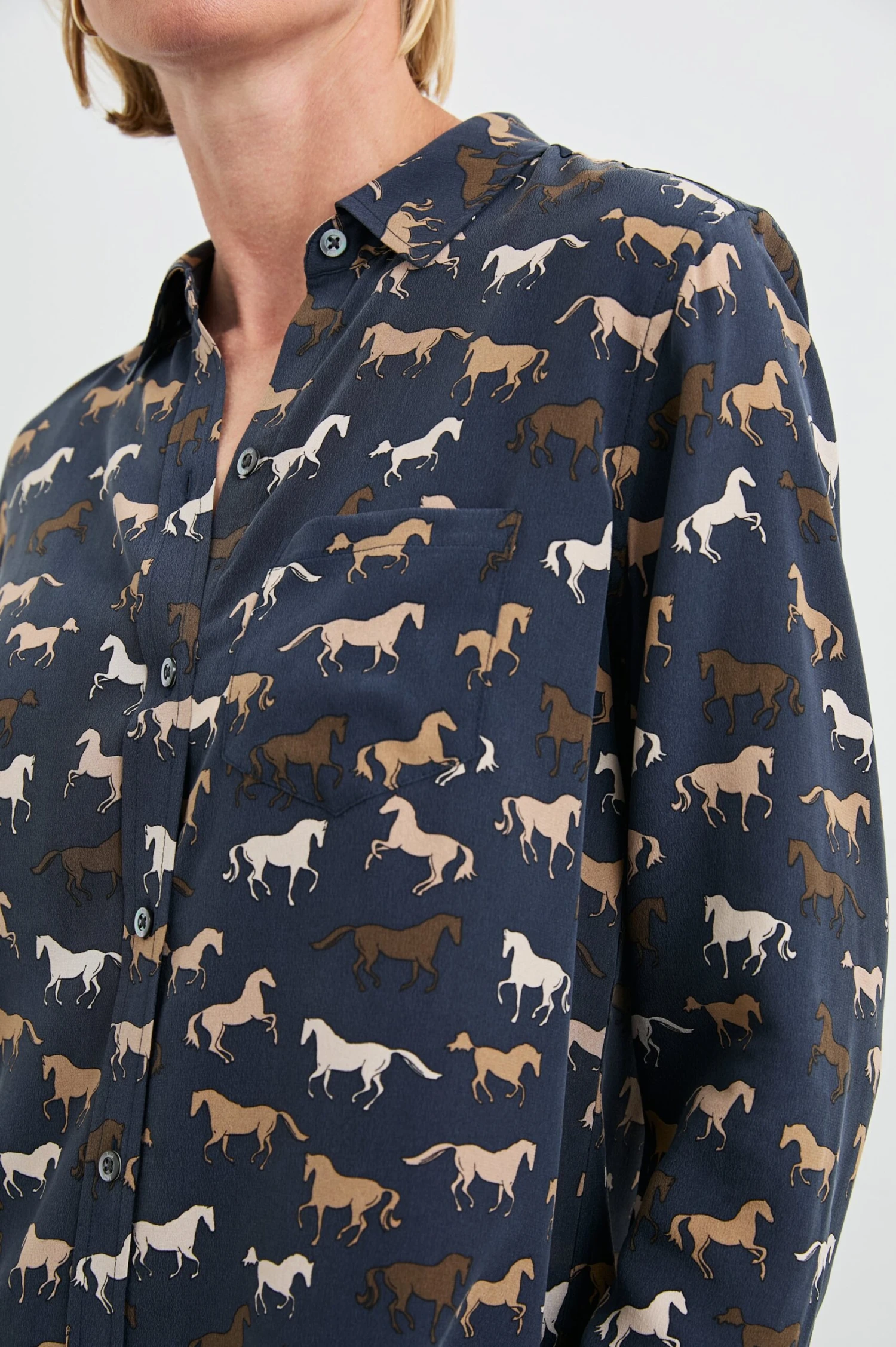 RAILS KATE SHIRT - HORSES 3 RAILS KATE SHIRT - HORSES